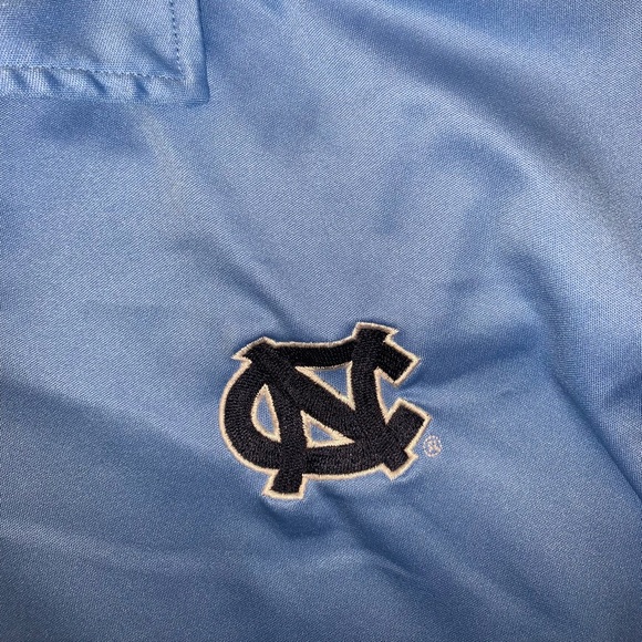UNC Tarheels Light Blue Dress shirt size XL - Picture 6 of 9